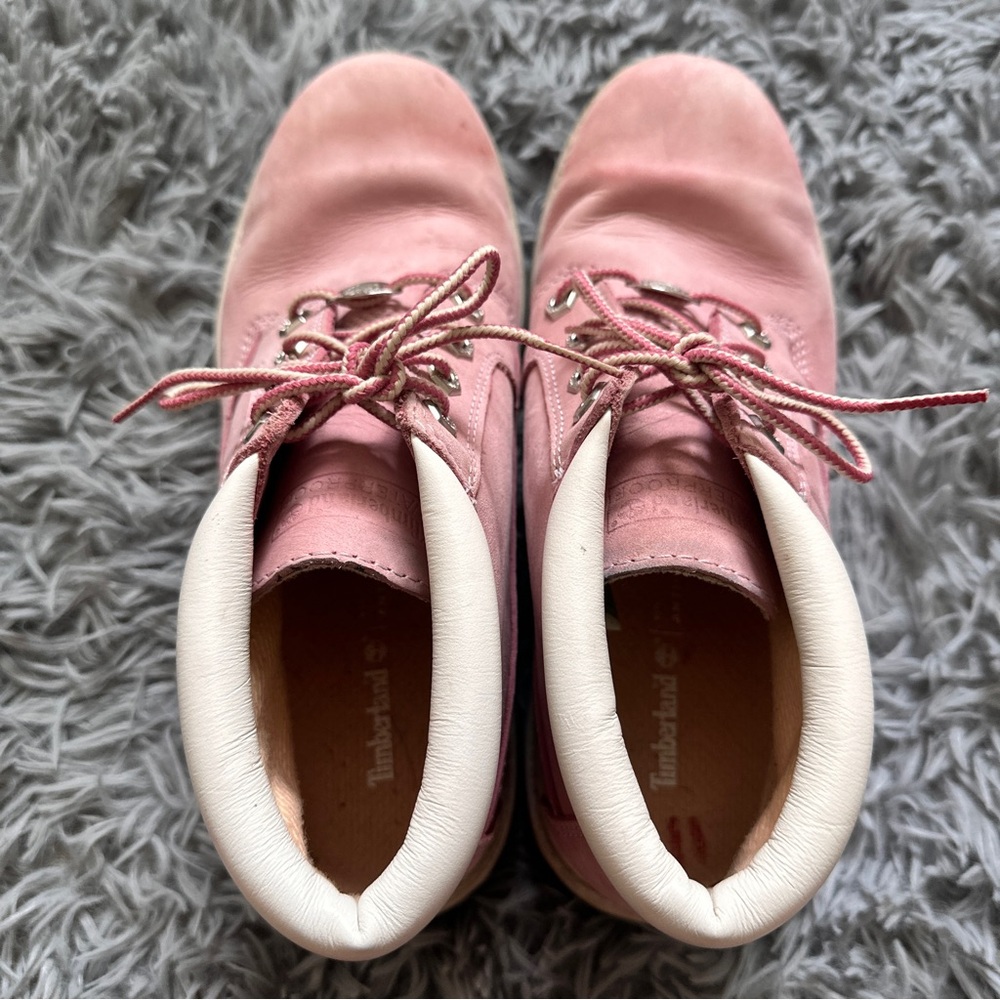 Pink Timberlands - Picture 9 of 9